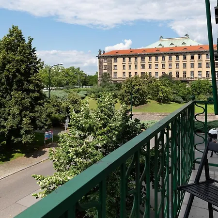 Luxury Apartment In Prime Location Prague Exterior photo